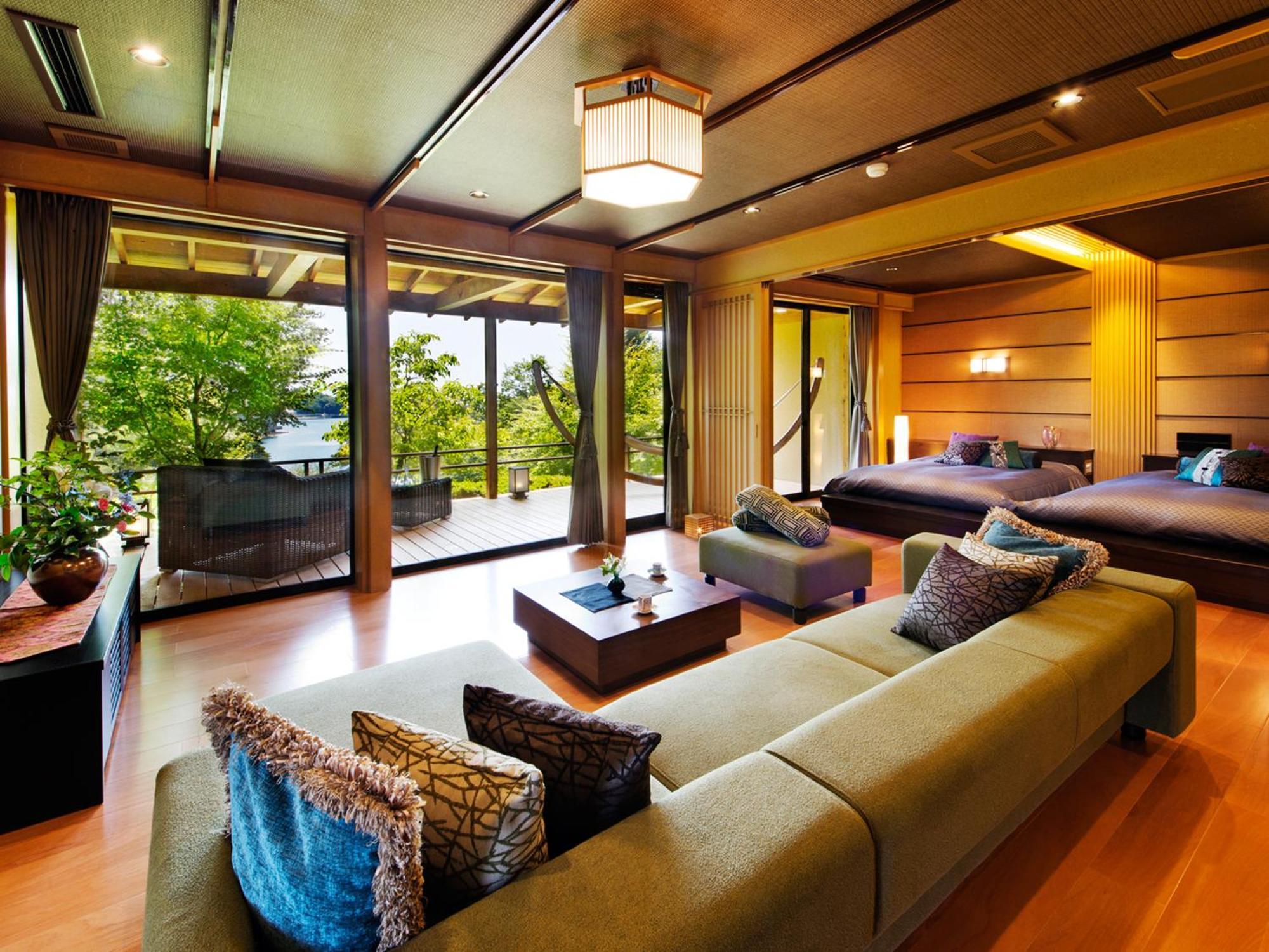 Noto Hyakurakusou Hotel Bilik gambar