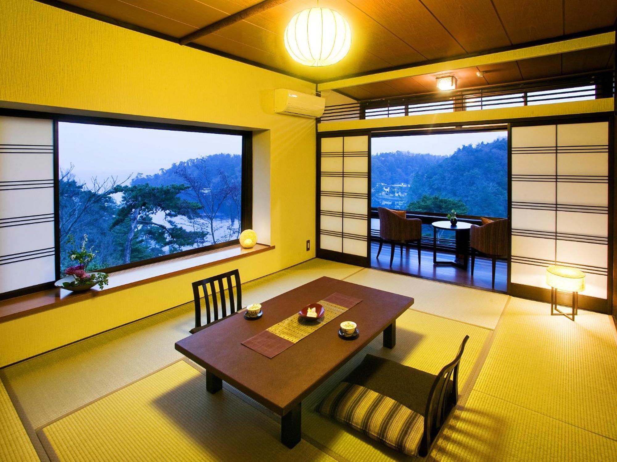 Noto Hyakurakusou Hotel Bilik gambar
