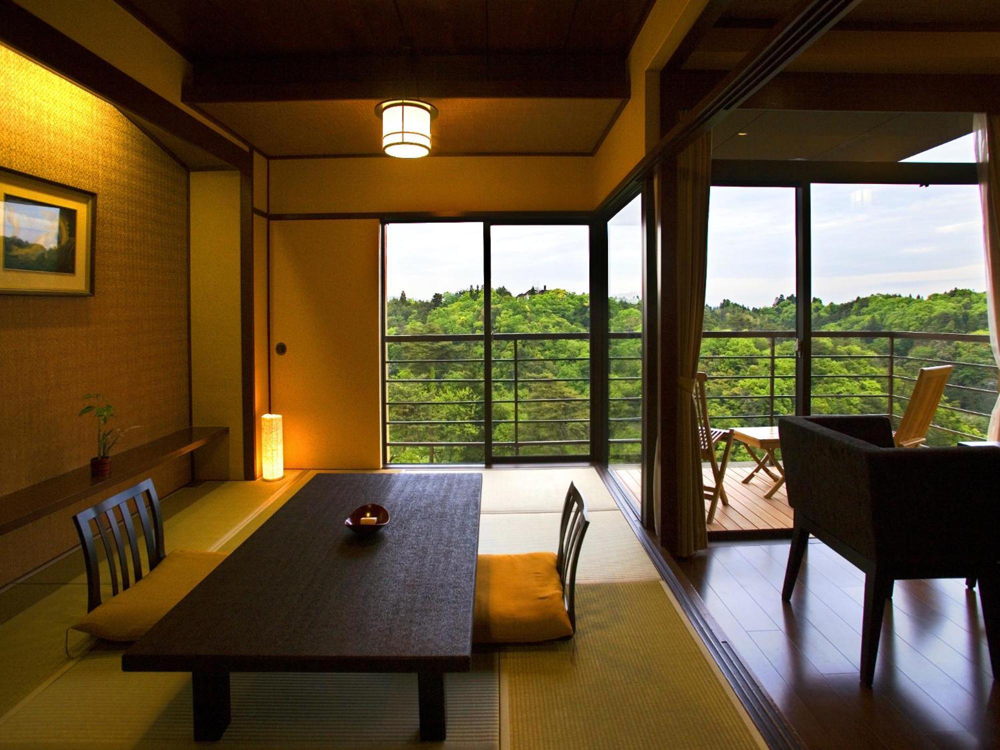 Noto Hyakurakusou Hotel Bilik gambar